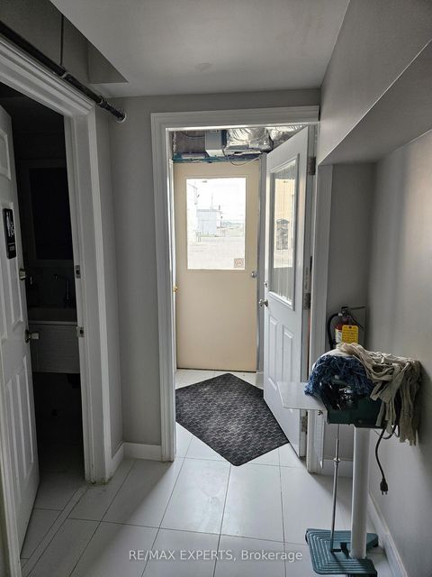 Photo 18 at 2 - 1270 Finch Avenue W, York University Heights, Toronto