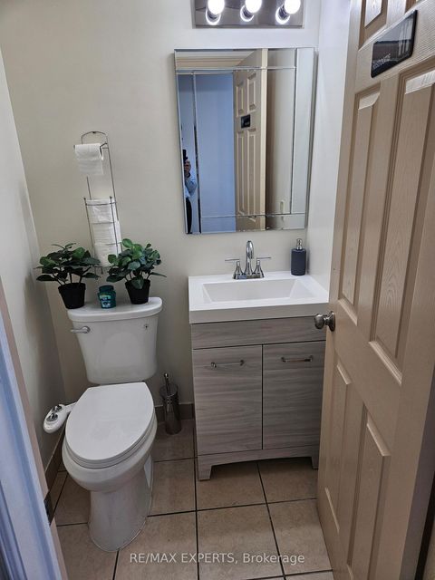 Photo 5 at 2 - 1270 Finch Avenue W, York University Heights, Toronto