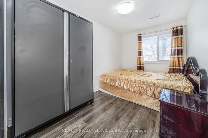 Photo 21 at 11 Juliette Square, Northgate, Brampton