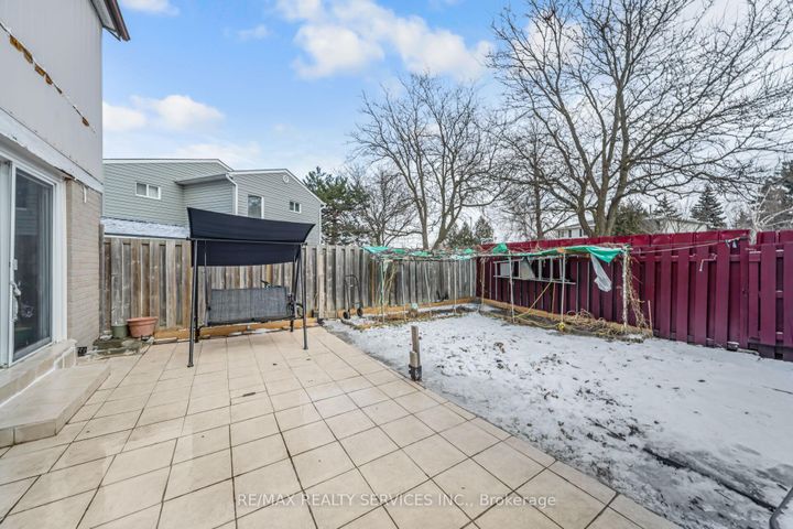 Photo 46 at 11 Juliette Square, Northgate, Brampton