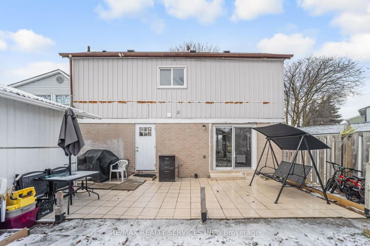 Photo 48 at 11 Juliette Square, Northgate, Brampton