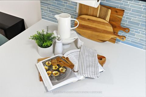 Photo 9 at 7 - 475 Beresford Path, Central, Oshawa