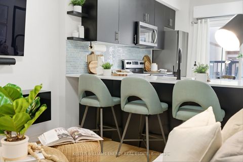 Photo 11 at 7 - 475 Beresford Path, Central, Oshawa