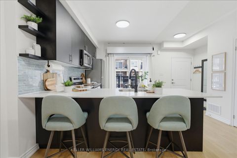 Photo 12 at 7 - 475 Beresford Path, Central, Oshawa