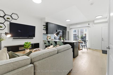 Photo 14 at 7 - 475 Beresford Path, Central, Oshawa