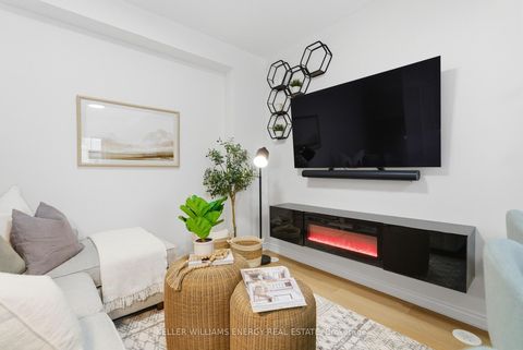 Photo 15 at 7 - 475 Beresford Path, Central, Oshawa