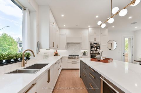 Photo 13 at 32 Treadway Boulevard, East York, Toronto
