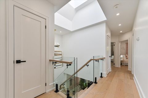 Photo 18 at 32 Treadway Boulevard, East York, Toronto