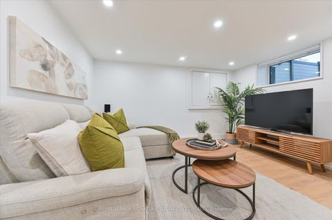Photo 33 at 32 Treadway Boulevard, East York, Toronto