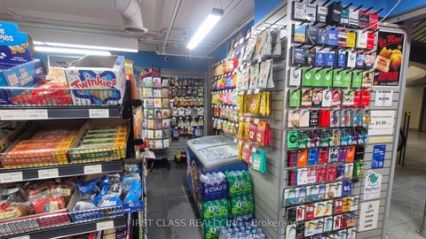 Photo 12 at 12 - 33 Bloor Street E, Bay Street Corridor, Toronto