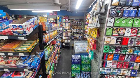 Photo 18 at 12 - 33 Bloor Street E, Bay Street Corridor, Toronto