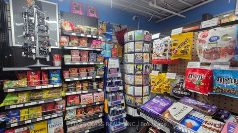 Photo 22 at 12 - 33 Bloor Street E, Bay Street Corridor, Toronto