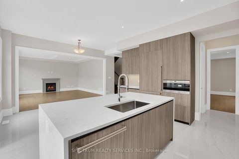 Photo 10 at 7 Kingwood (LOT 9) Lane, Aurora Estates, Aurora