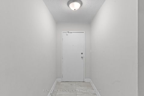 Photo 4 at 910 - 100 Wingarden Court, Malvern, Toronto