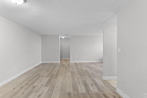 Photo 6 at 910 - 100 Wingarden Court, Malvern, Toronto