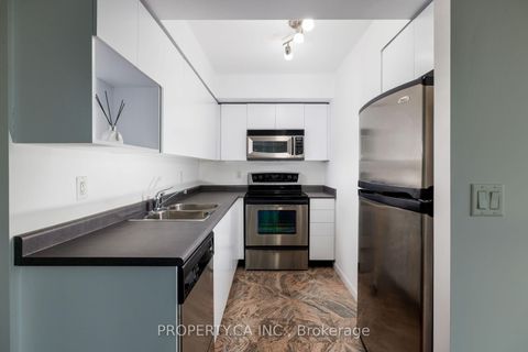 Photo 8 at 2011 - 18 Yonge Street, Waterfront Communities C1, Toronto