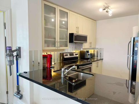 Photo 1 at 904 - 131 Upper Duke Crescent, Unionville, Markham