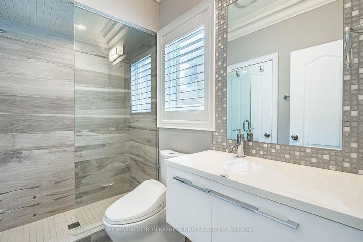 Photo 35 at 98 Ner Israel Drive, Patterson, Vaughan