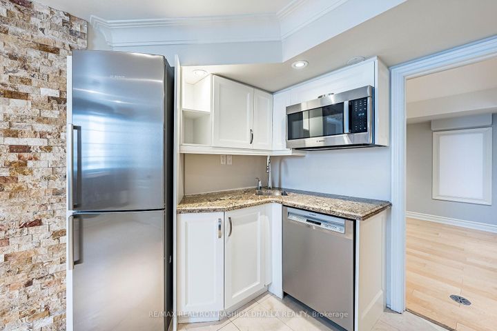 Photo 46 at 98 Ner Israel Drive, Patterson, Vaughan