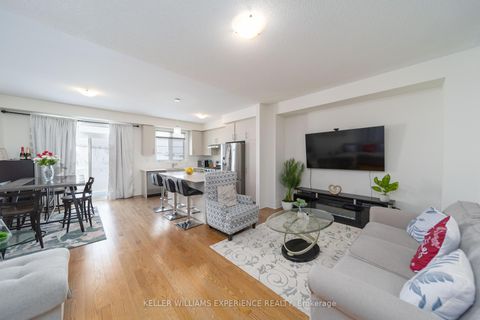 Photo 7 at 82 Phoenix Boulevard, Rural Barrie Southeast, Barrie