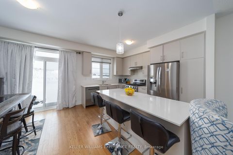 Photo 8 at 82 Phoenix Boulevard, Rural Barrie Southeast, Barrie