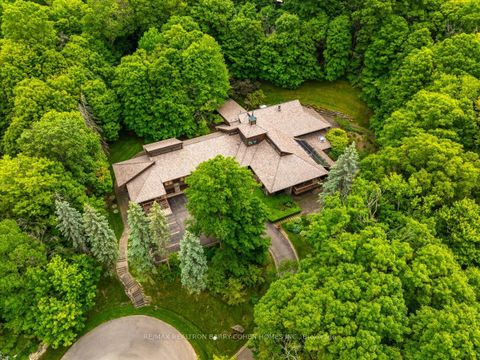 Photo 1 at 20 Woodsend Crescent, Aurora Estates, Aurora