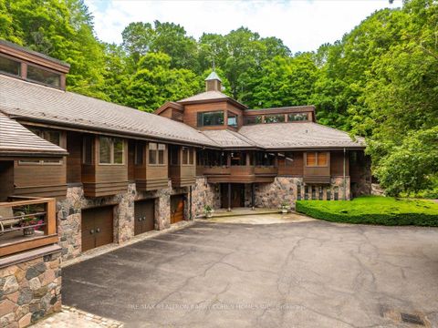 Photo 4 at 20 Woodsend Crescent, Aurora Estates, Aurora