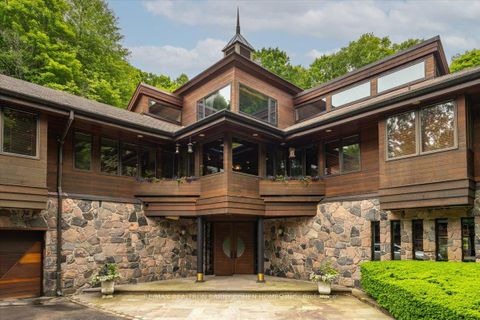 Photo 7 at 20 Woodsend Crescent, Aurora Estates, Aurora