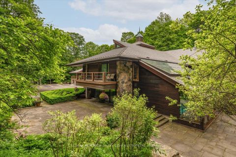 Photo 16 at 20 Woodsend Crescent, Aurora Estates, Aurora