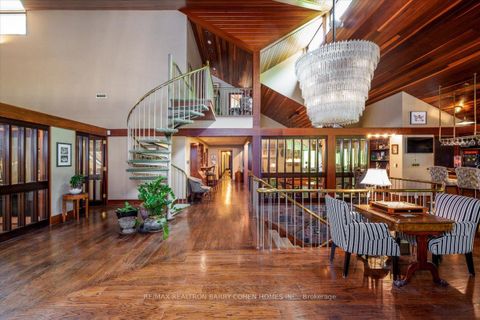 Photo 22 at 20 Woodsend Crescent, Aurora Estates, Aurora