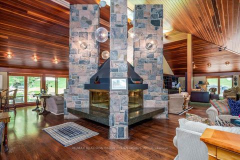 Photo 29 at 20 Woodsend Crescent, Aurora Estates, Aurora