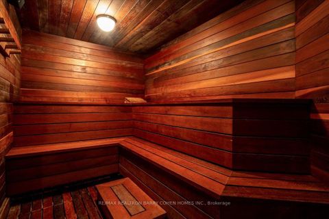 Photo 48 at 20 Woodsend Crescent, Aurora Estates, Aurora