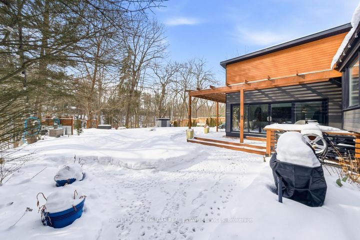 Photo 37 at 272 Goodram Drive E, Shoreacres, Burlington