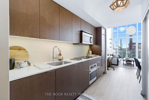 Photo 9 at 309 - 5 Hanna Avenue, Niagara, Toronto