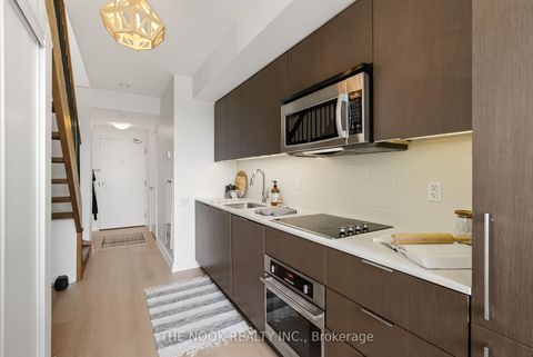 Photo 11 at 309 - 5 Hanna Avenue, Niagara, Toronto