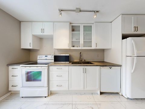 Photo 13 at 203 - 23 Liszt Gate, Hillcrest Village, Toronto