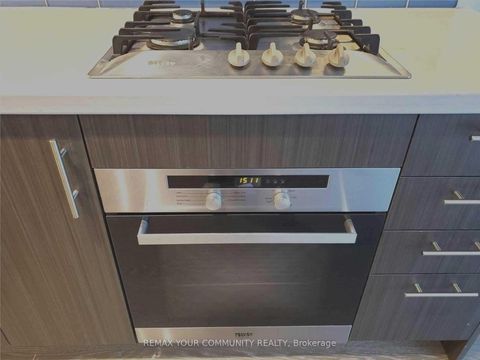 Photo 5 at 918 - 29 Queens Quay E, Waterfront Communities C8, Toronto