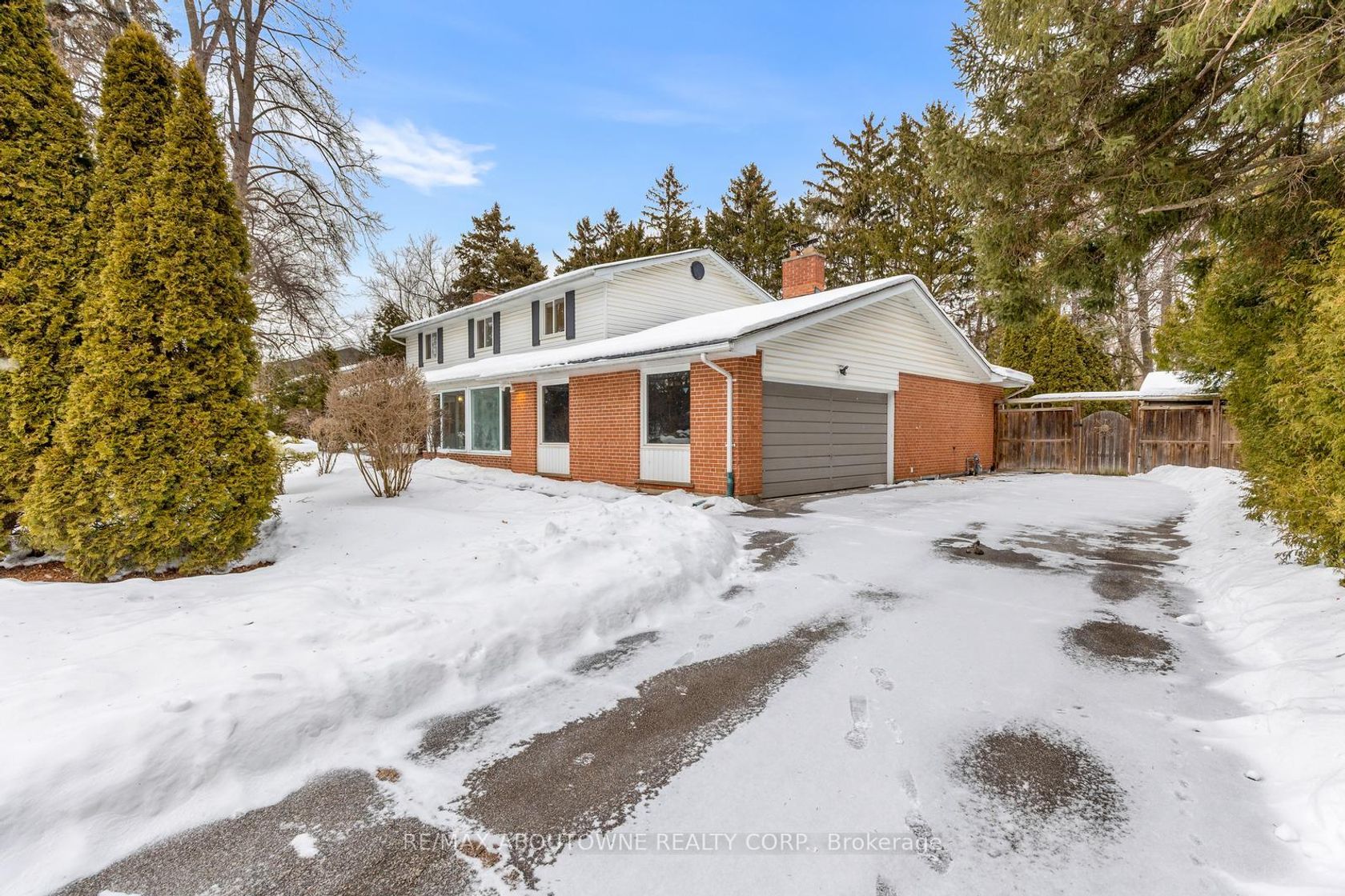 145 Wolfdale Avenue, SW Southwest, Oakville 
