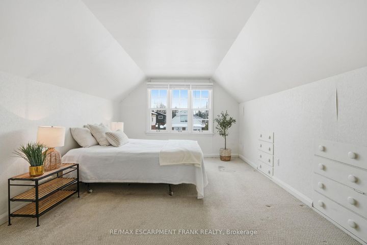 Photo 25 at 153 PARKVIEW Drive, Westdale, Hamilton