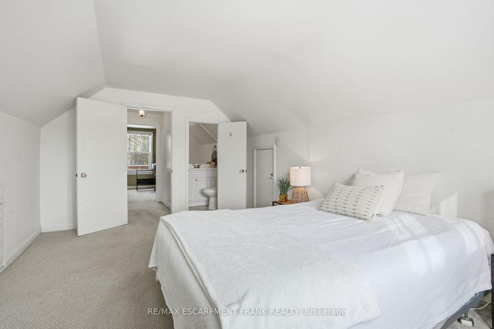 Photo 27 at 153 PARKVIEW Drive, Westdale, Hamilton