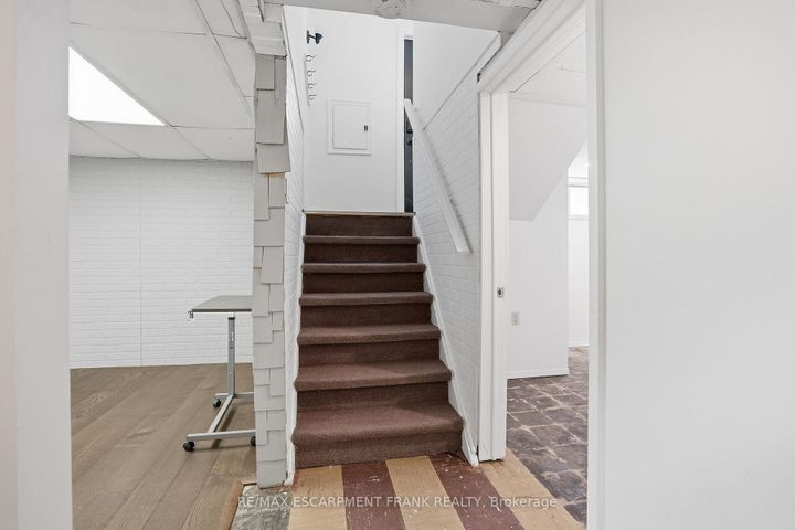 Photo 29 at 153 PARKVIEW Drive, Westdale, Hamilton