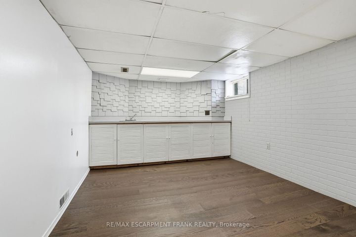 Photo 33 at 153 PARKVIEW Drive, Westdale, Hamilton