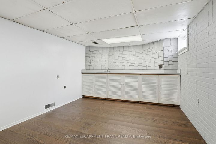 Photo 34 at 153 PARKVIEW Drive, Westdale, Hamilton