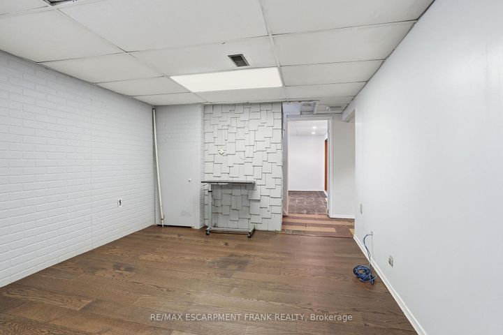 Photo 35 at 153 PARKVIEW Drive, Westdale, Hamilton