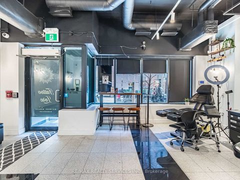 Photo 10 at 16 - 16 Church Street, Waterfront Communities C8, Toronto