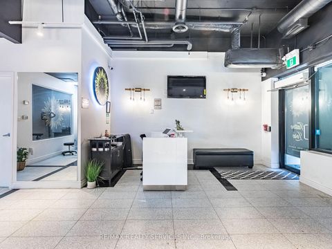 Photo 12 at 16 - 16 Church Street, Waterfront Communities C8, Toronto