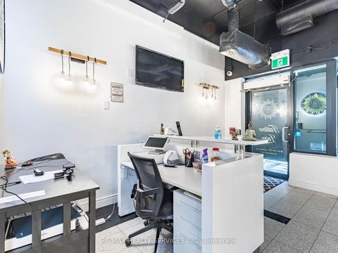 Photo 13 at 16 - 16 Church Street, Waterfront Communities C8, Toronto