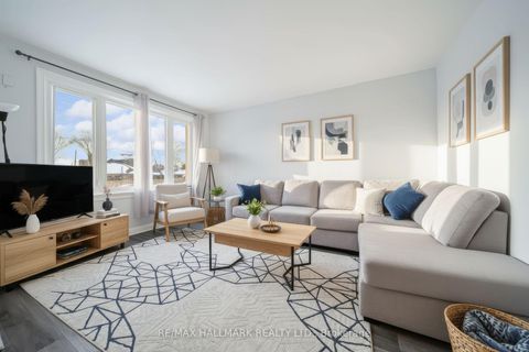 Photo 4 at 1 Tumpane Street, CFB, Toronto