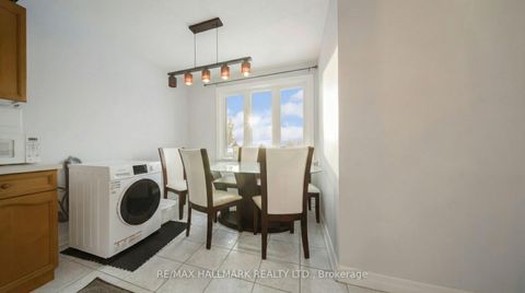 Photo 7 at 1 Tumpane Street, CFB, Toronto