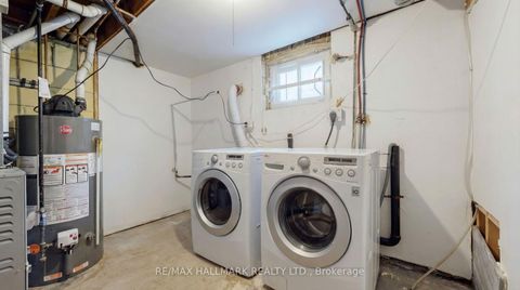 Photo 23 at 1 Tumpane Street, CFB, Toronto